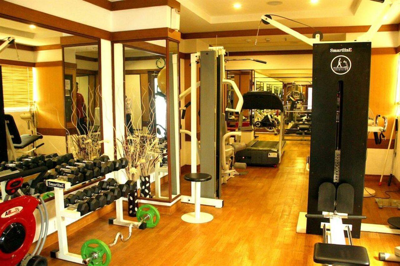 Gokulam Park Hotel Kochi Ngoại thất bức ảnh