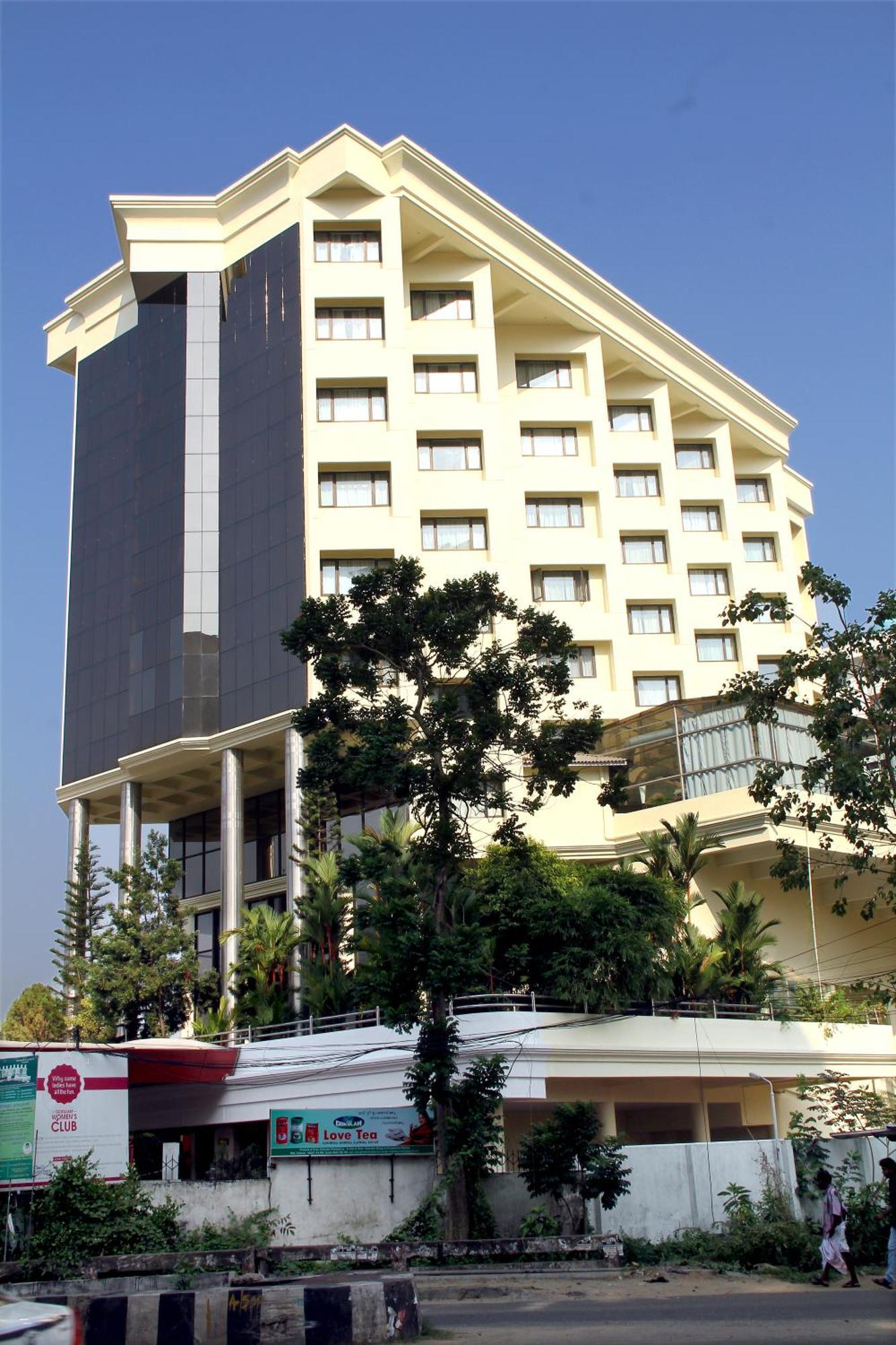 Gokulam Park Hotel Kochi Ngoại thất bức ảnh