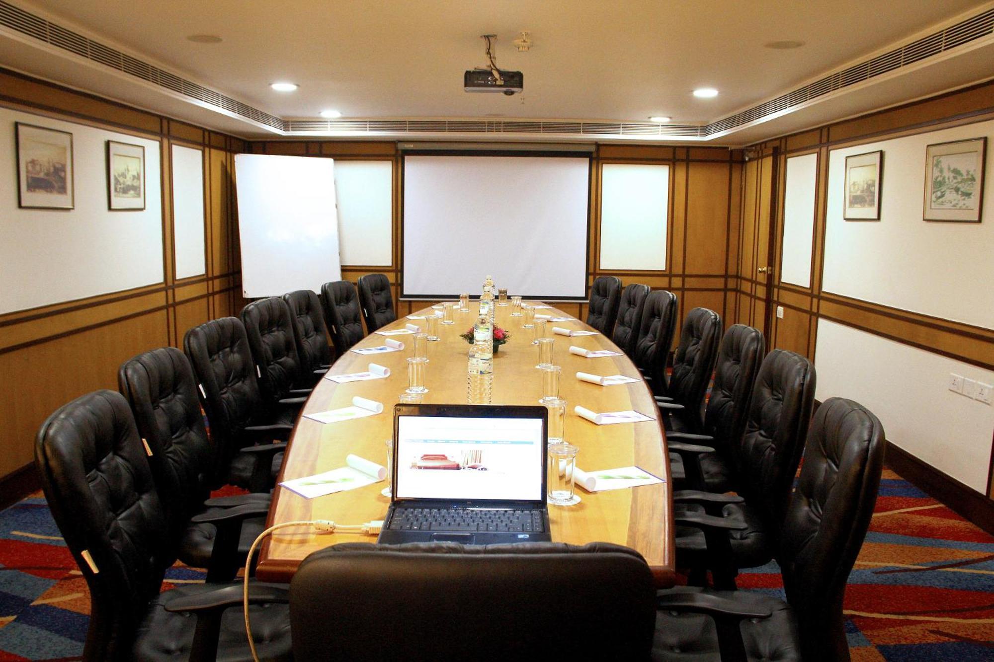 Gokulam Park Hotel Kochi Ngoại thất bức ảnh